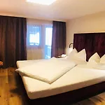 Hotel Alpenblick 3*