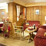 Hotel Alpenblick 3*