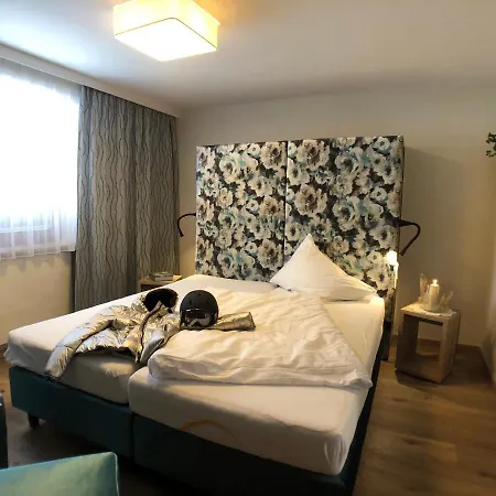 Hotell Alpenblick Saalbach-Hinterglemm