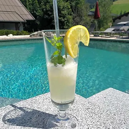 Hotel Alpenblick 3*