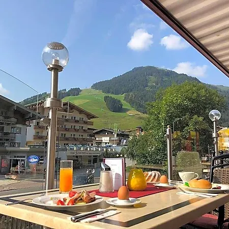 Alpenblick Hotel Saalbach-Hinterglemm