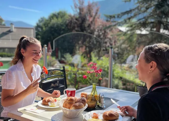 阿尔本利克酒店 3*