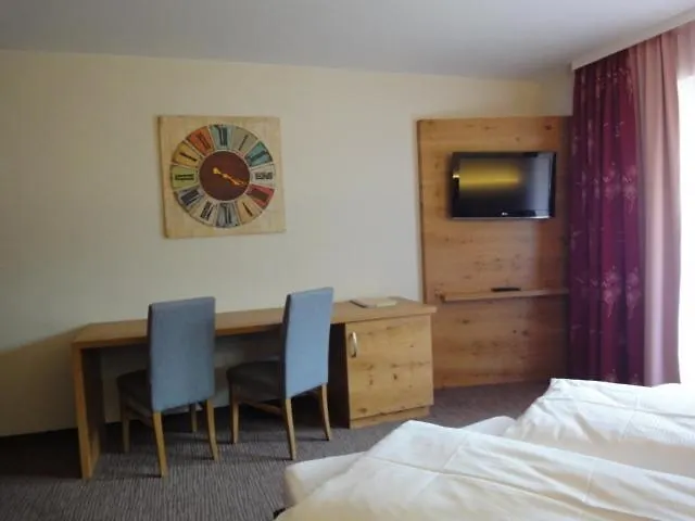 阿尔本利克酒店